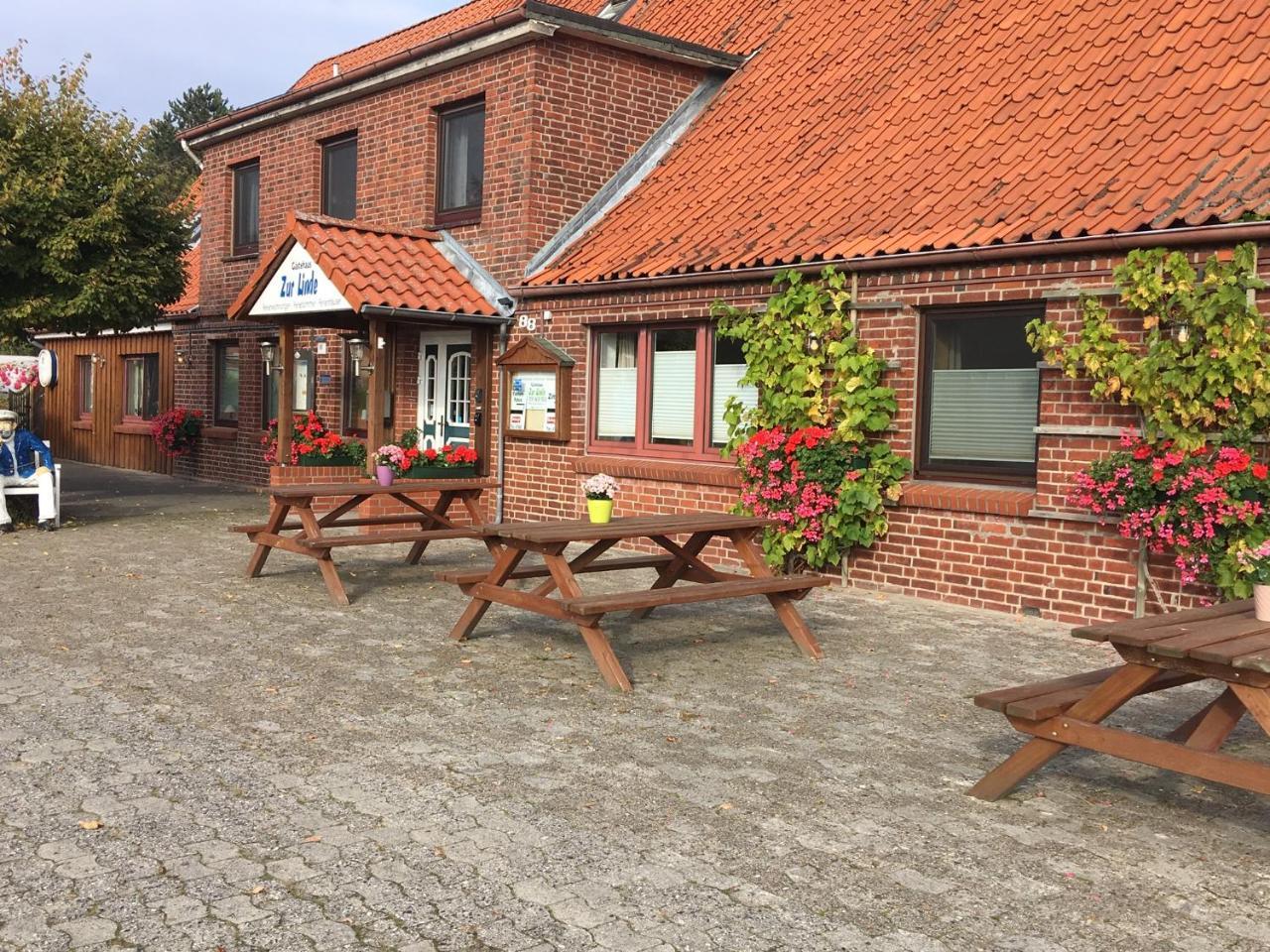 Gaestehaus Zur Linde 奥滕多夫 外观 照片